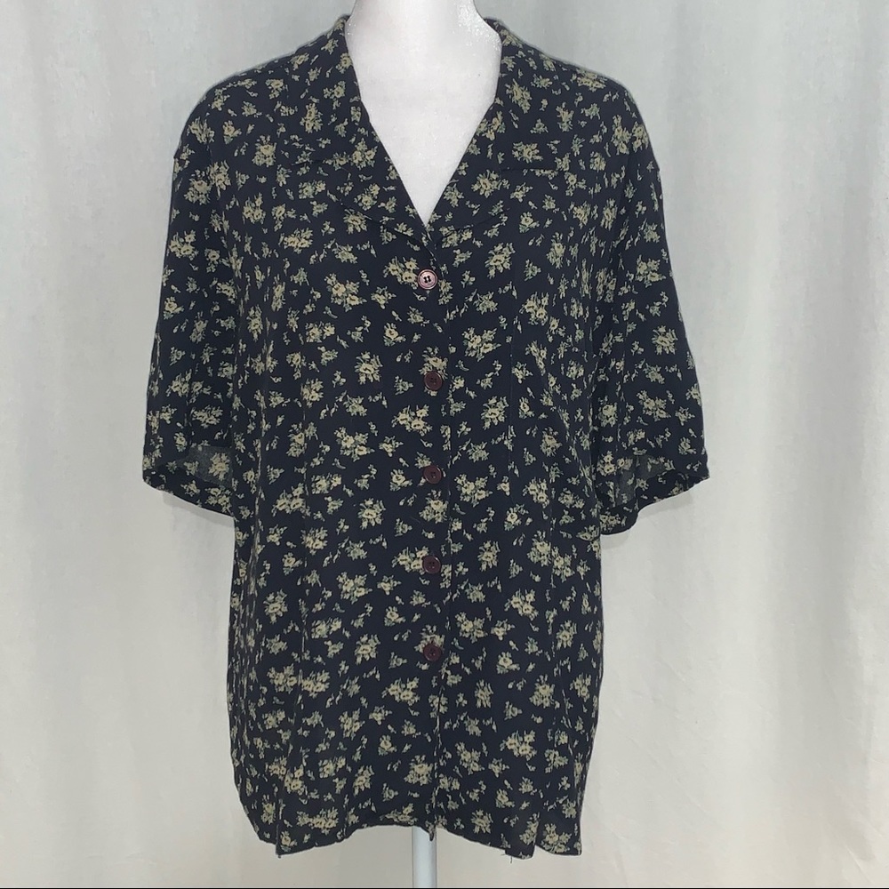 Jones New York Women’s V-Neck Button Up‎ Shirt Size 18W